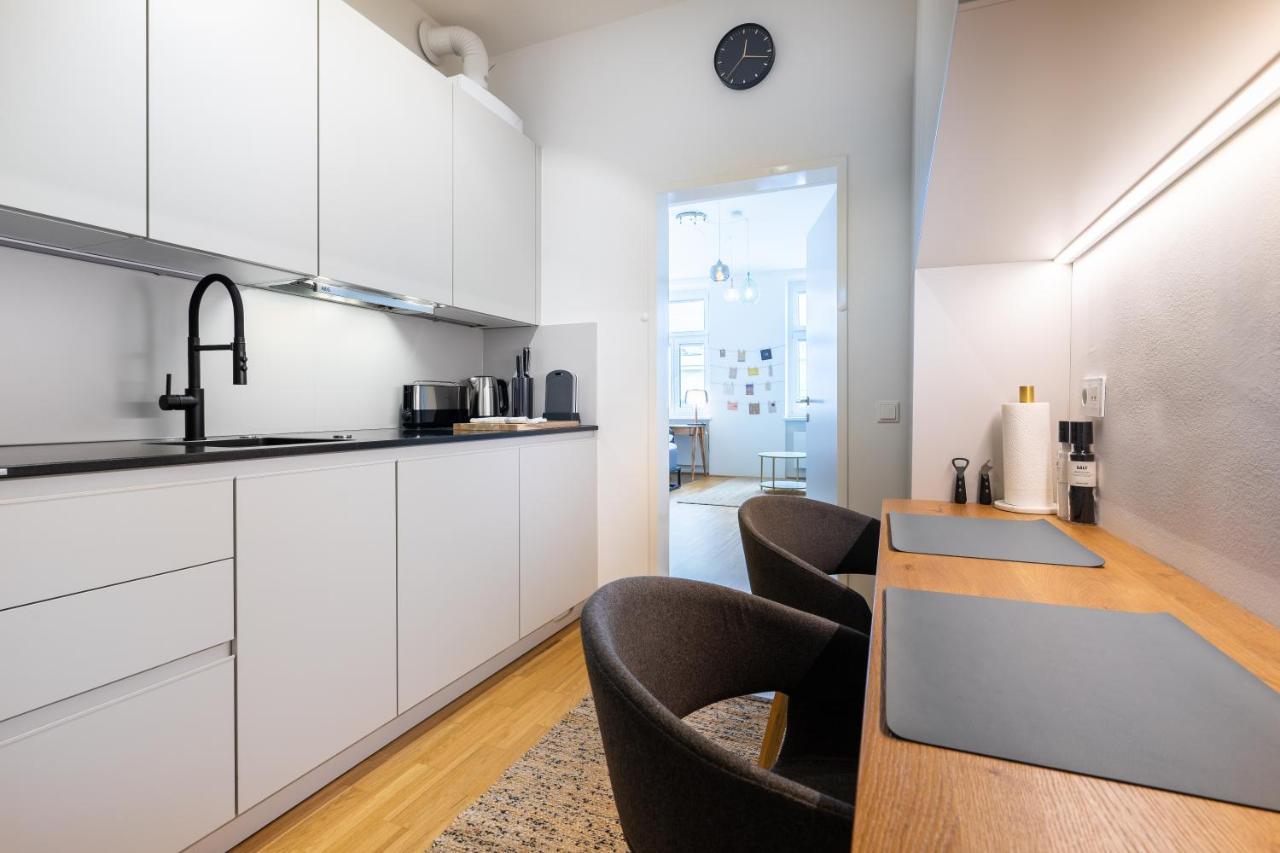 Central Vienna Studio La Dolce Vita Экстерьер фото